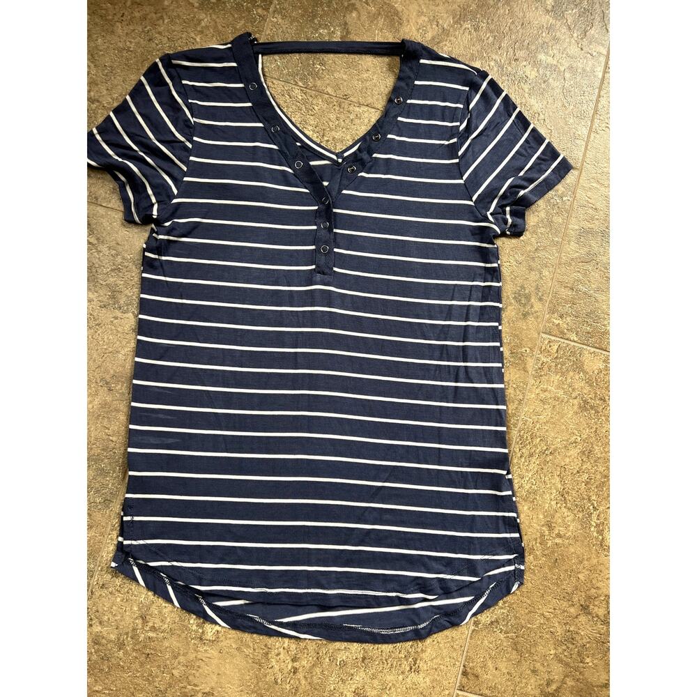 Glitz Navy with strip V-neck Short Sleeve T-shirt, Women's size M
